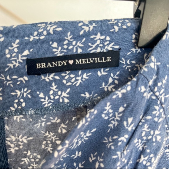 Brandy Melville blue floral skirt - Picture 3 of 3